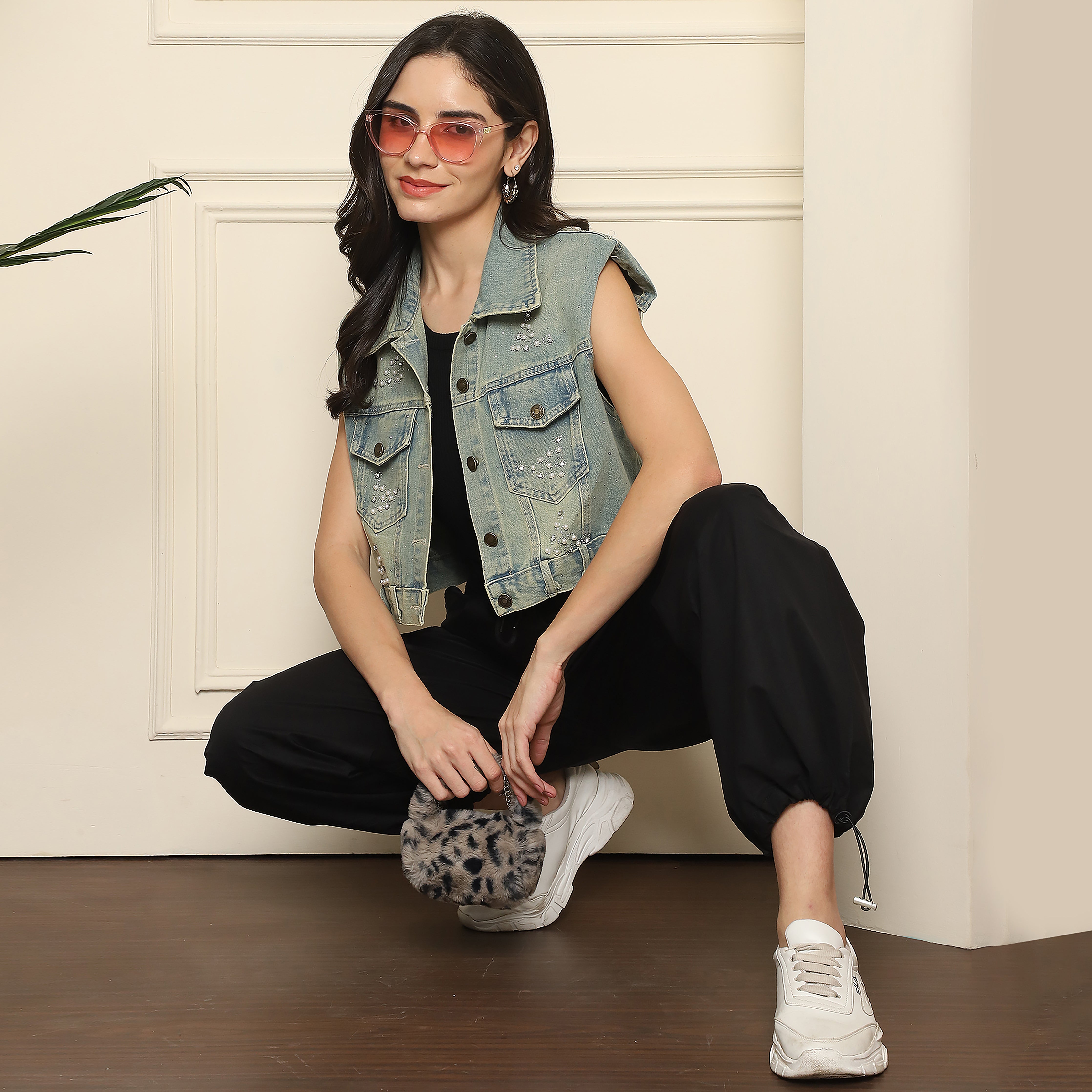 Women's Sleeveless Denim Embellished Jacket