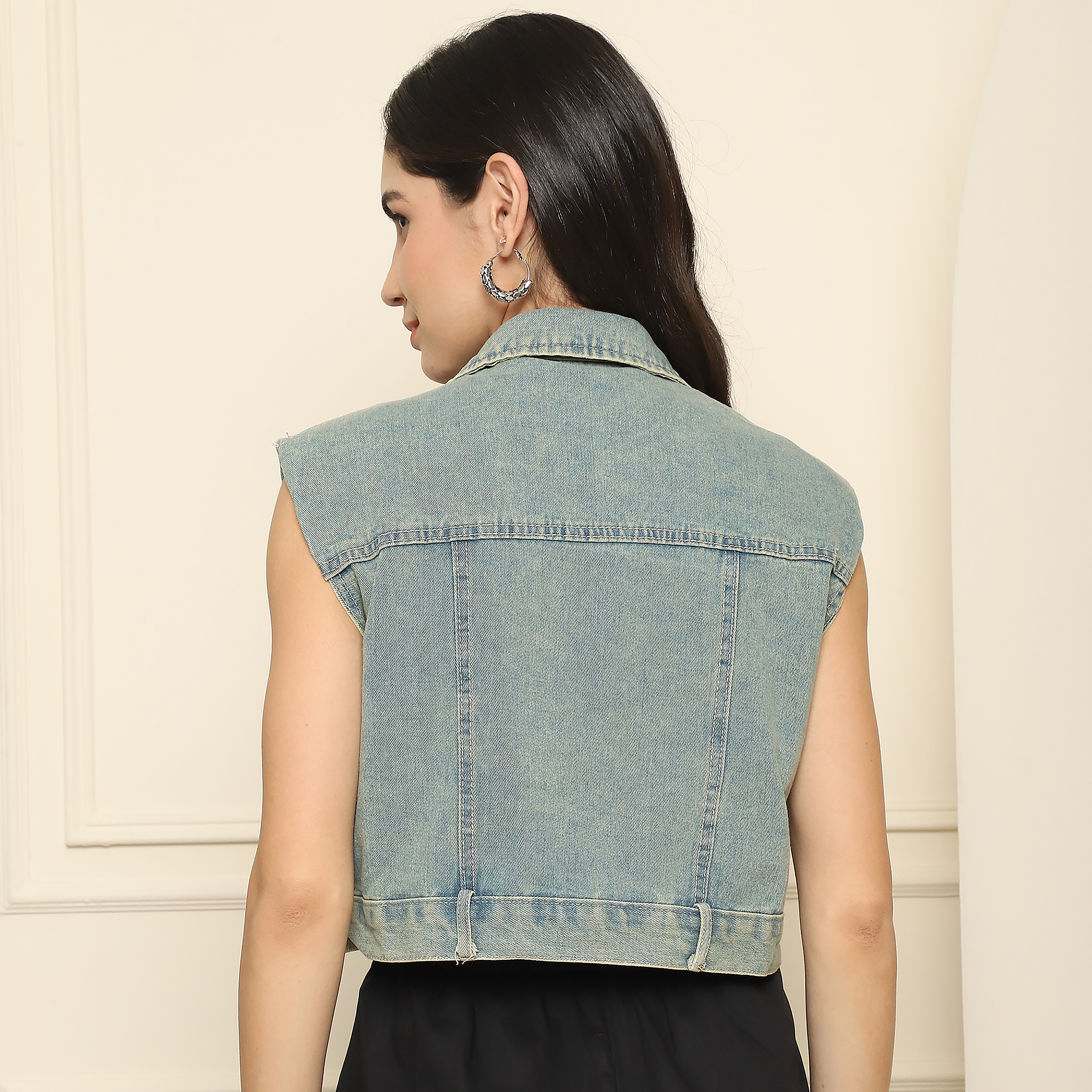 Women's Sleeveless Denim Embellished Jacket