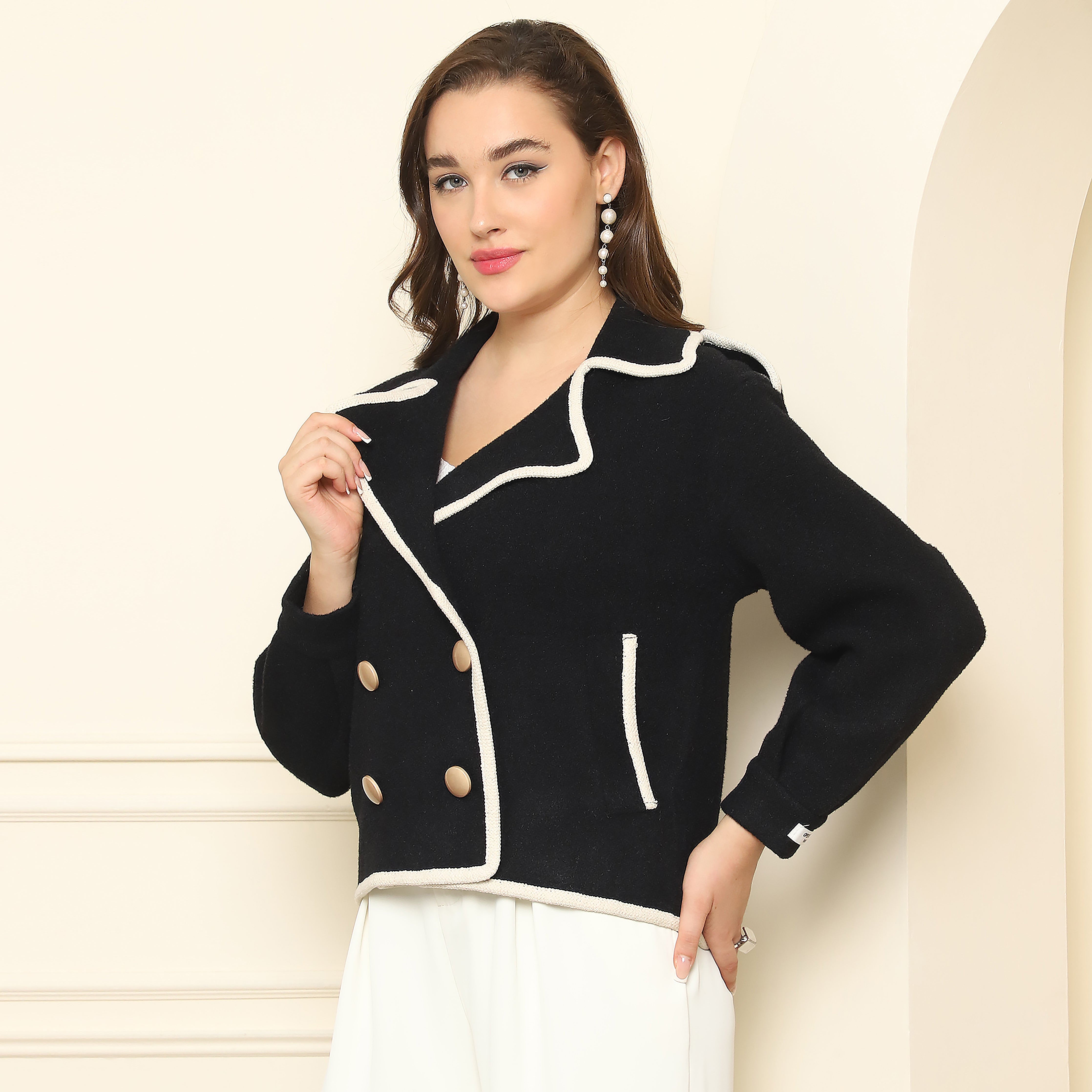 Double-Breasted Lapel Collar Coat – Black