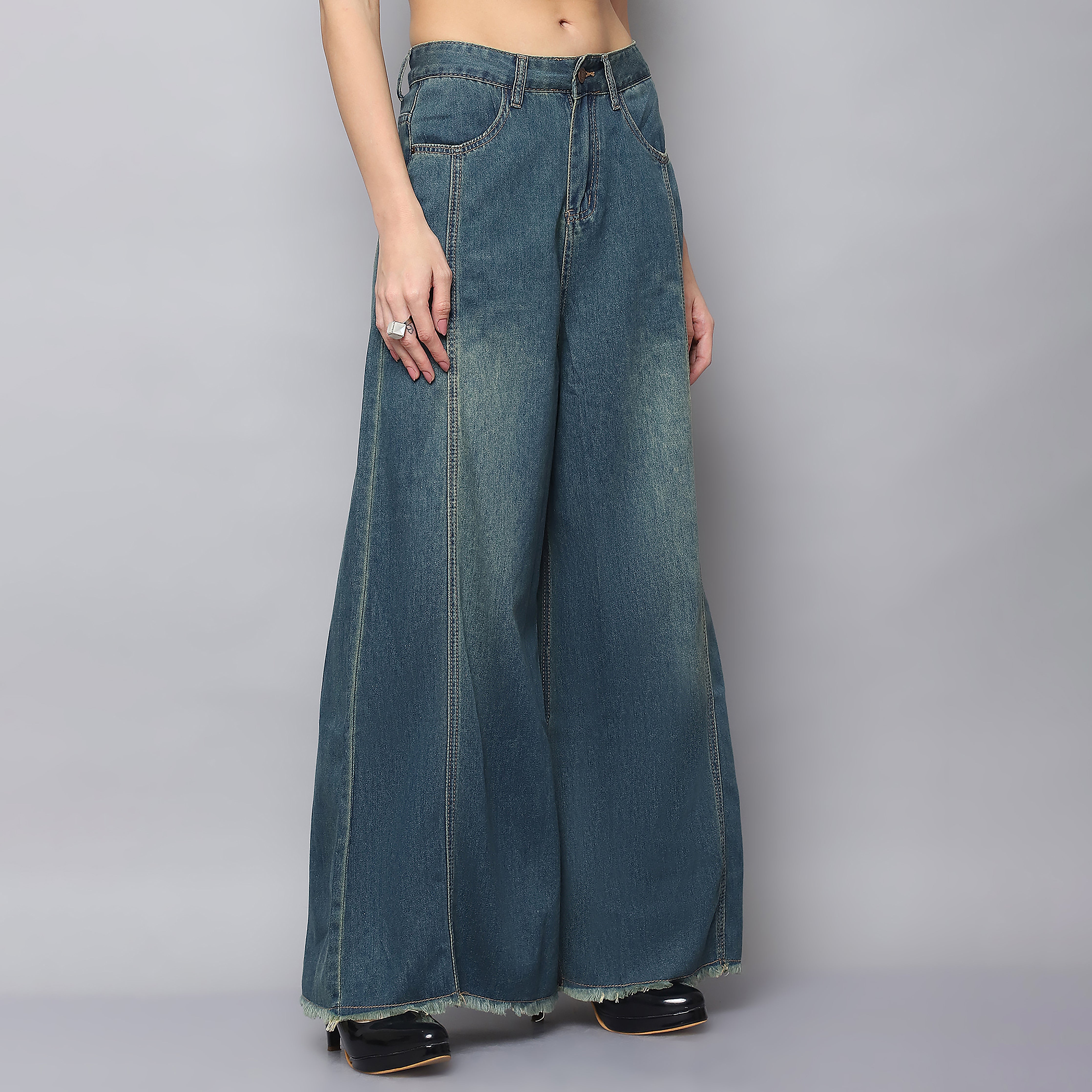 Heavy Fade Wide Leg Jeans – Mid Waist