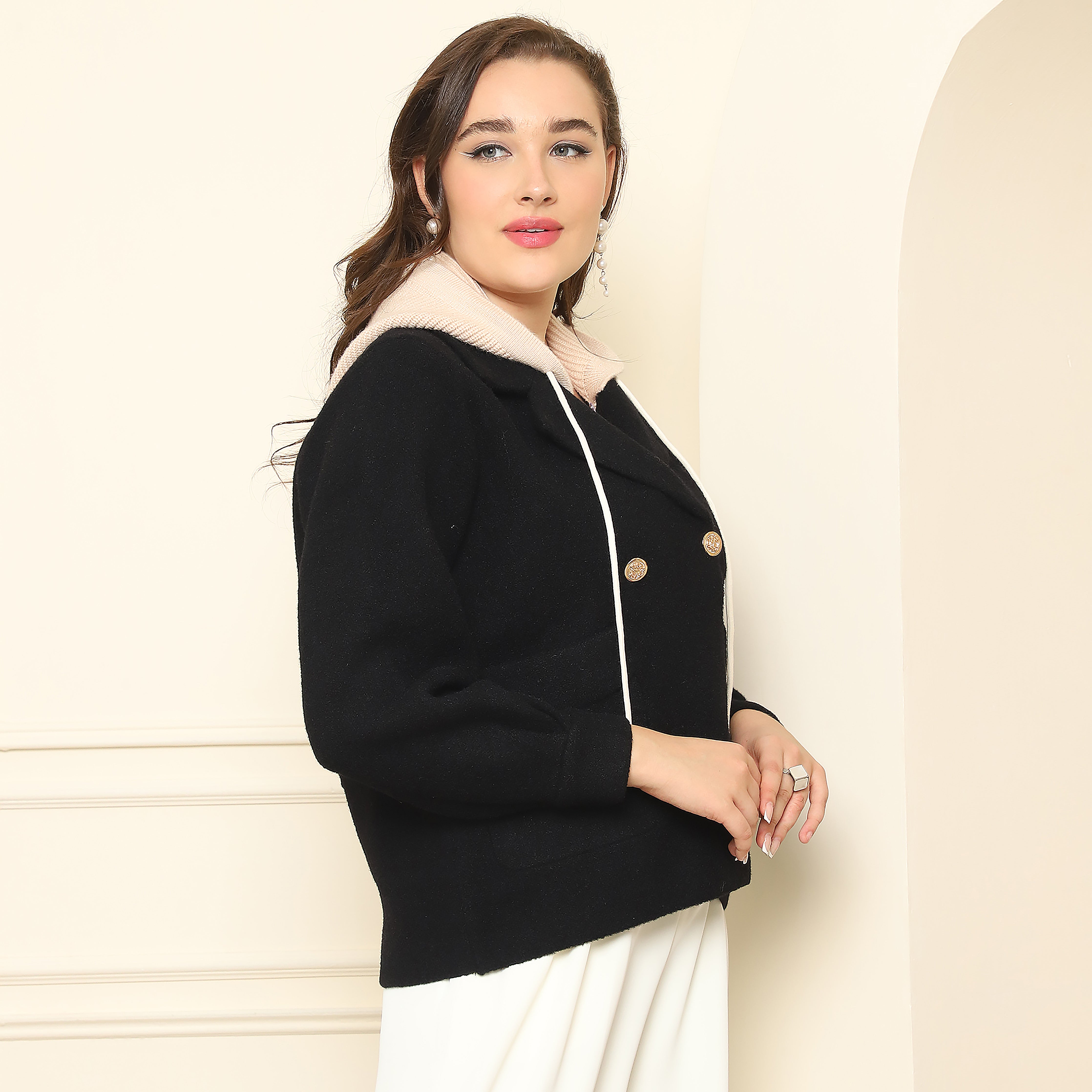 Lapeled Collar Hooded Coat – Black