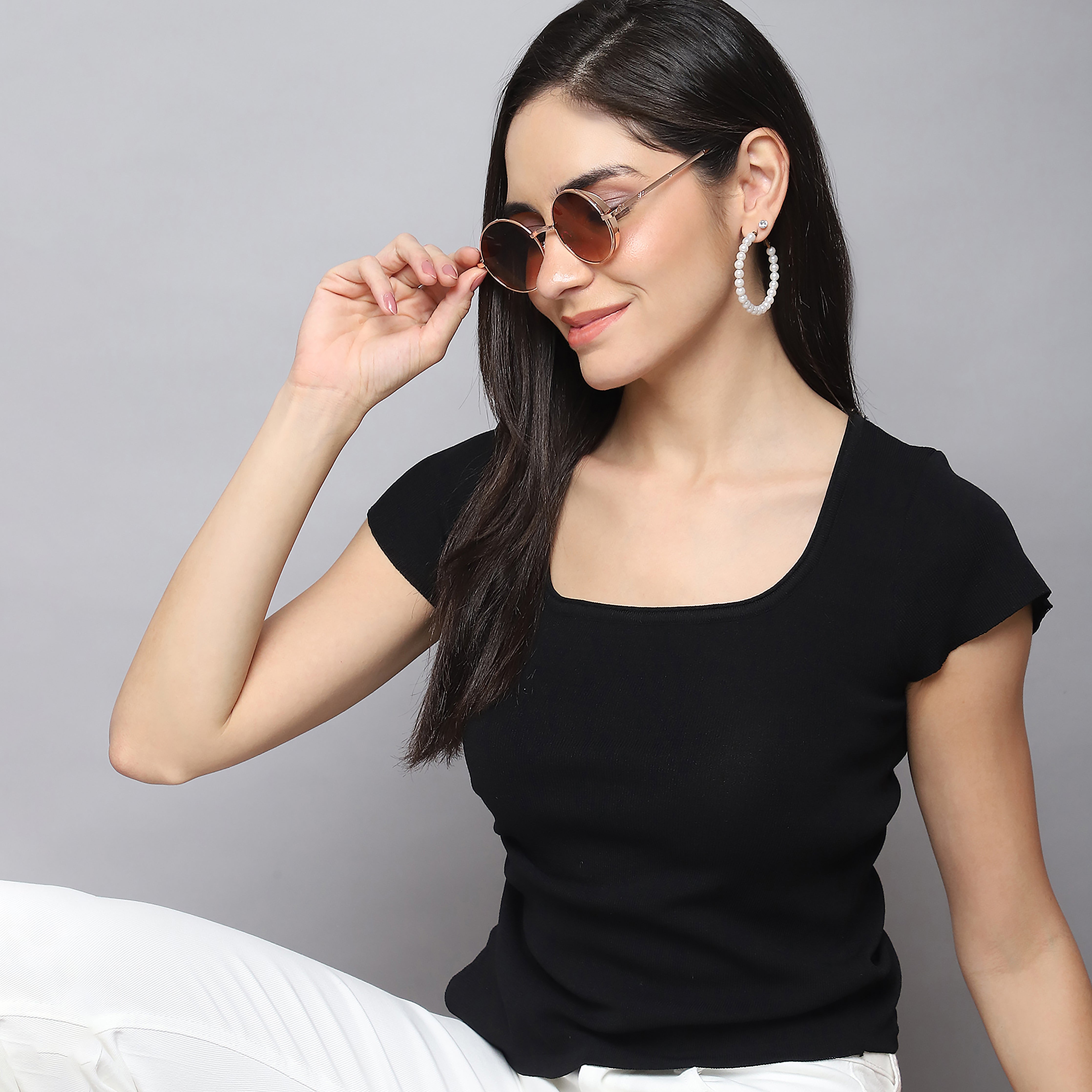 Trendy Black Short Sleeve Top for Women